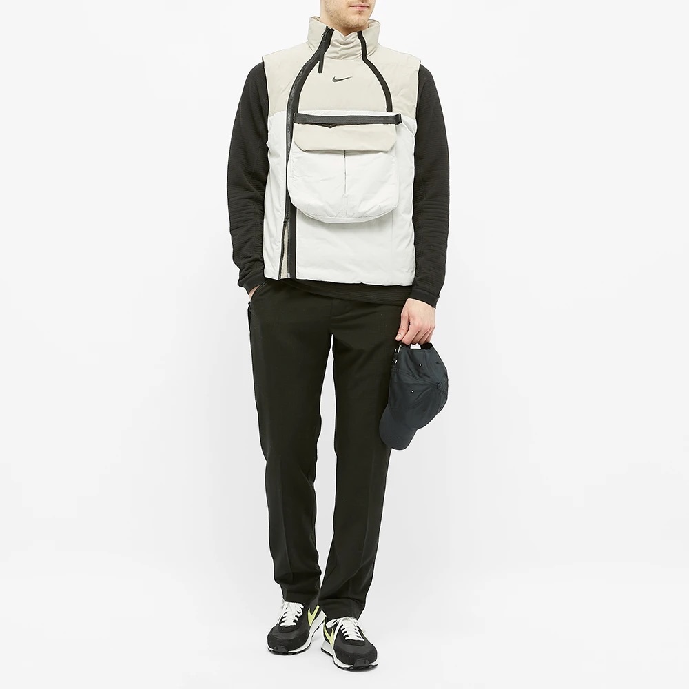 Nike Tech XL men’s tan and white puffer pack utility vest